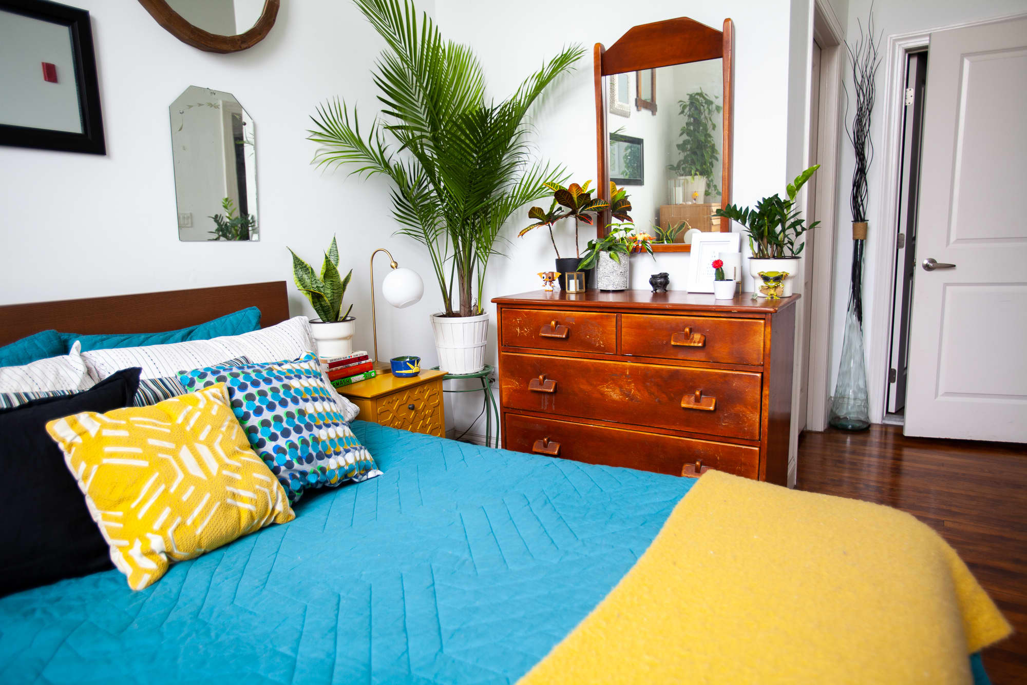 Loft Decor Inspiration and Ideas Home Tour Photos | Apartment Therapy